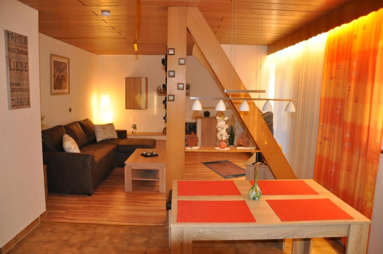 Ferienwohnung Rentrisch am Waldrand Sankt Ingbert Exterior foto