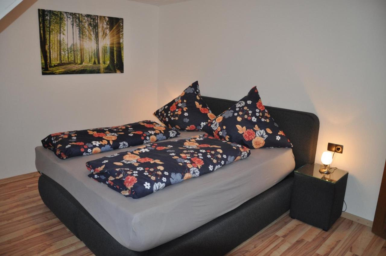 Ferienwohnung Rentrisch am Waldrand Sankt Ingbert Exterior foto